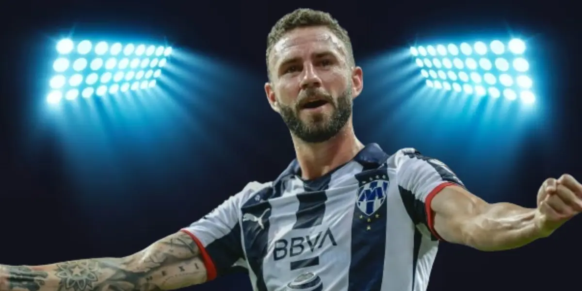 Foto El Emotivo Gesto De Rayados Con Layún Tras Alzar La 5ta Y Anunciar Su Retiro